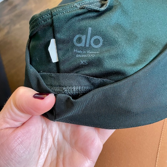 Alo forest green sports bra in size XS - Picture 3 of 5